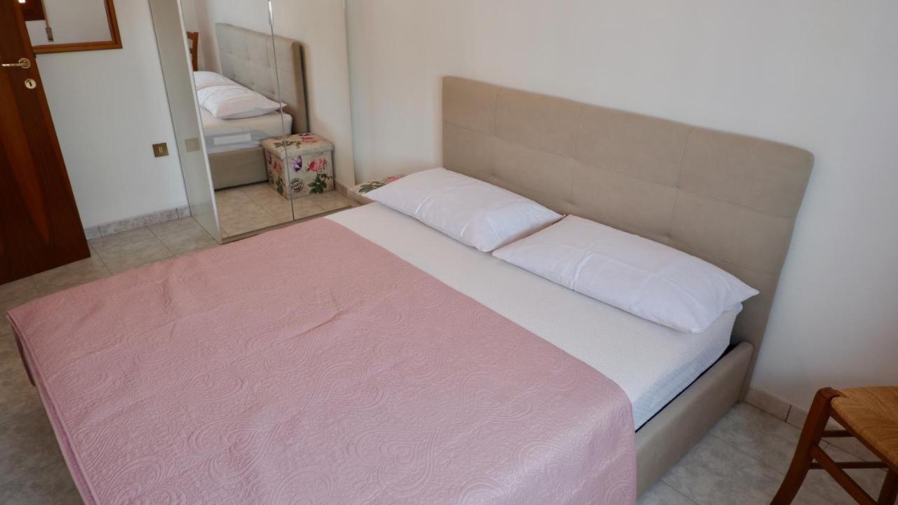 Appartamento APP. MARCOPOLO - 100mt dal mare Lido di Jesolo Esterno foto