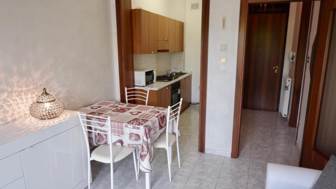 Appartamento APP. MARCOPOLO - 100mt dal mare Lido di Jesolo Esterno foto